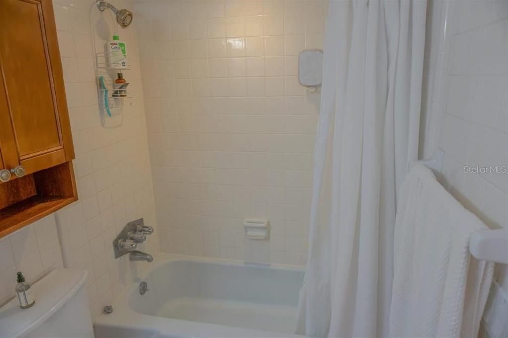 最近租的: $1,695 (1 贝兹, 1 浴室, 751 平方英尺)