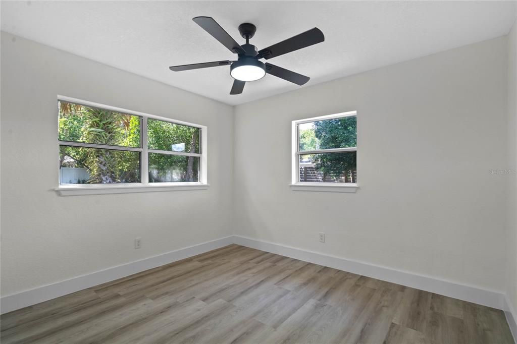 For Sale: $455,000 (3 beds, 1 baths, 1120 Square Feet)