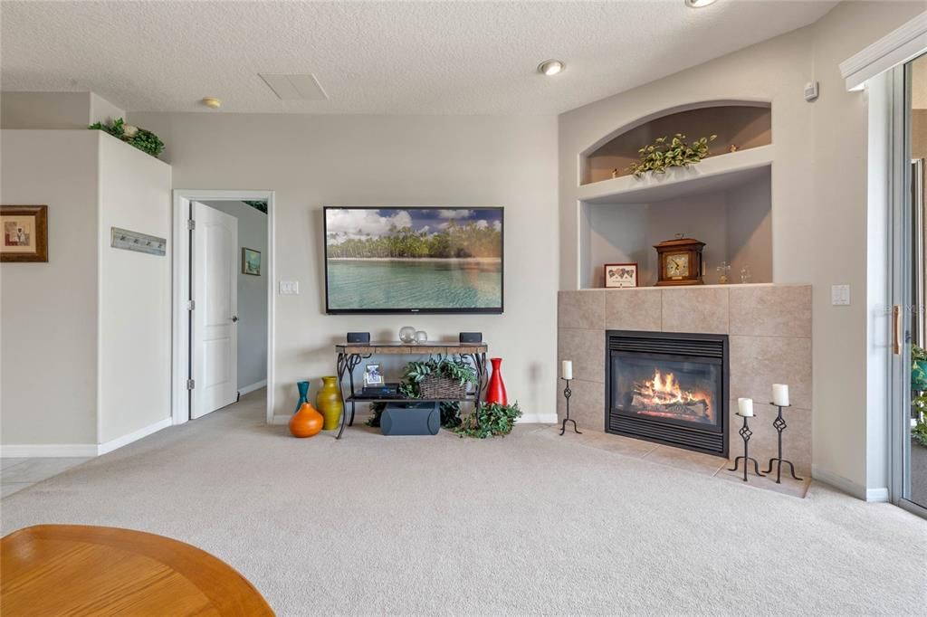 Recently Sold: $619,990 (3 beds, 2 baths, 2575 Square Feet)