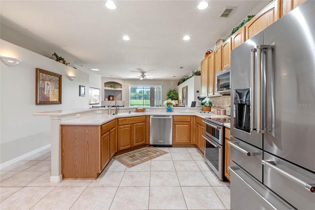 Recently Sold: $619,990 (3 beds, 2 baths, 2575 Square Feet)