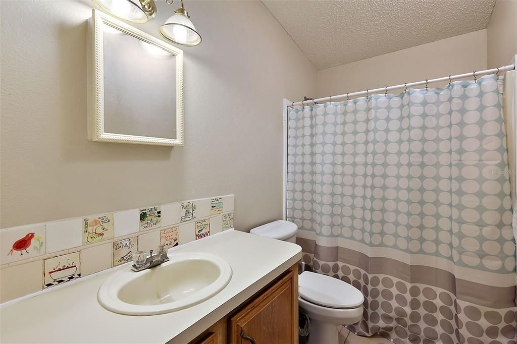 For Sale: $245,000 (2 beds, 2 baths, 1040 Square Feet)