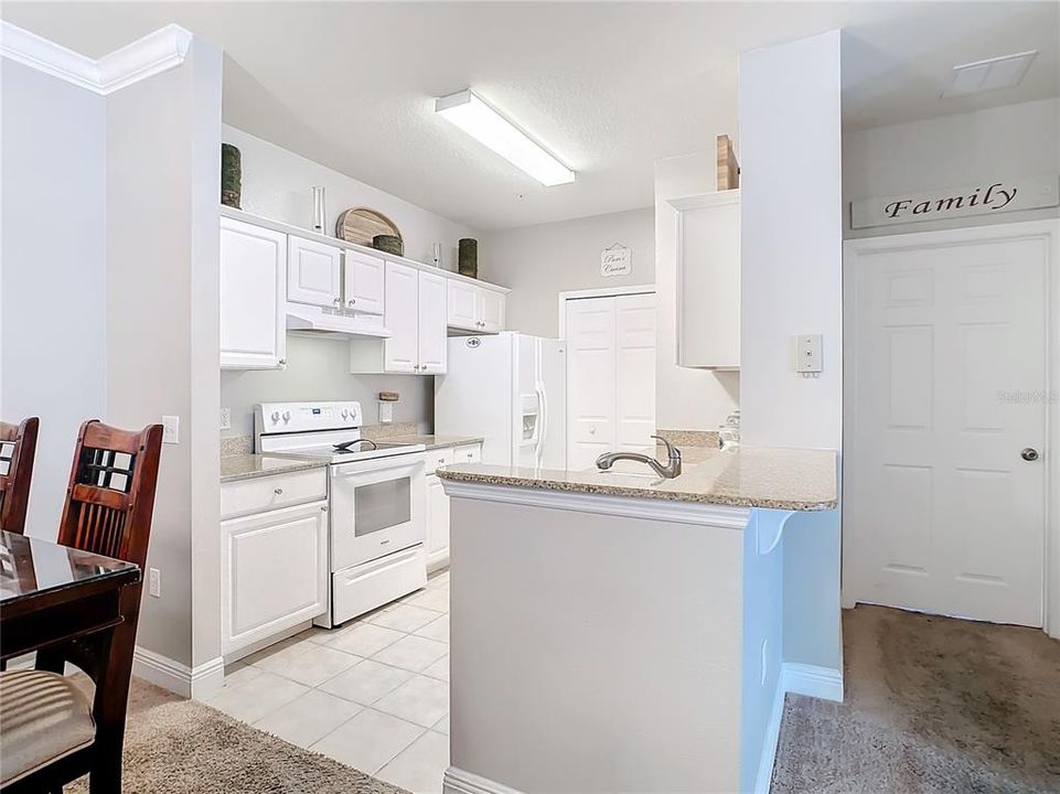 For Sale: $284,900 (2 beds, 2 baths, 1152 Square Feet)