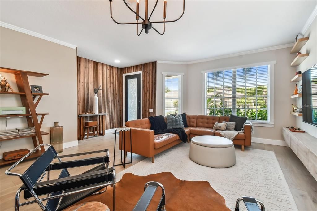 Active With Contract: $579,000 (3 beds, 2 baths, 1818 Square Feet)