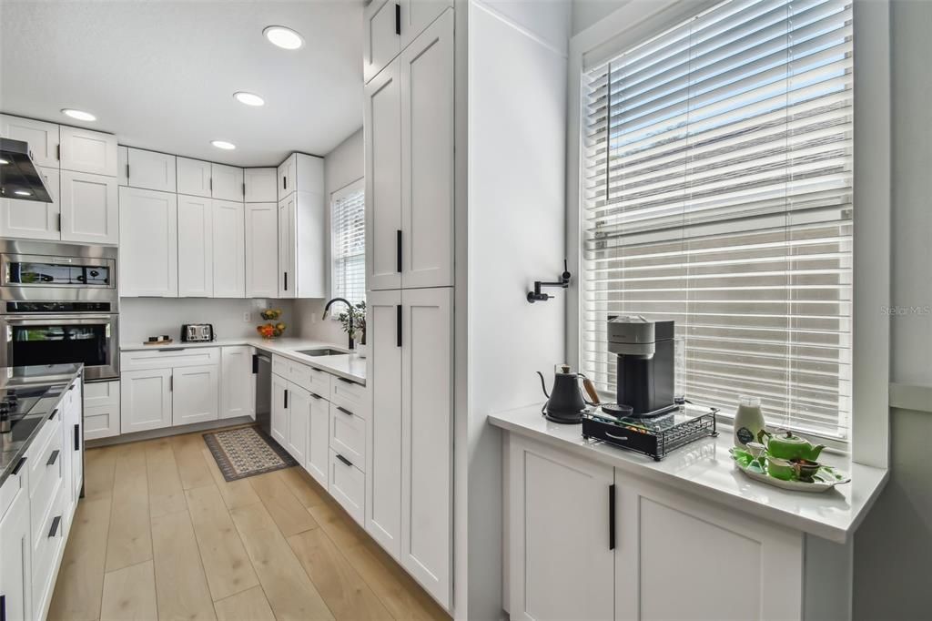 Active With Contract: $579,000 (3 beds, 2 baths, 1818 Square Feet)