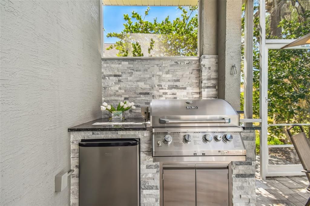 outdoor kitchen