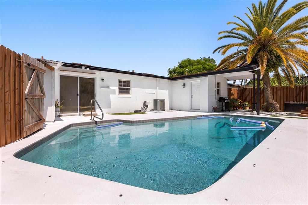 Active With Contract: $380,000 (0 beds, 0 baths, 1434 Square Feet)