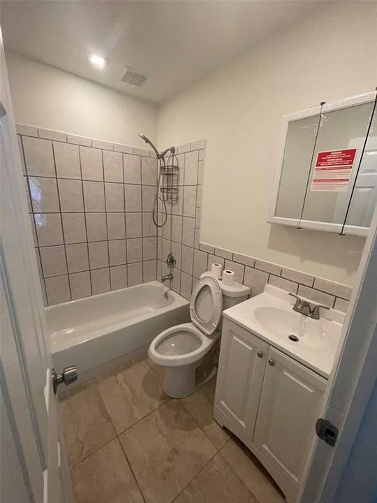 Active With Contract: $2,500 (4 beds, 2 baths, 1955 Square Feet)