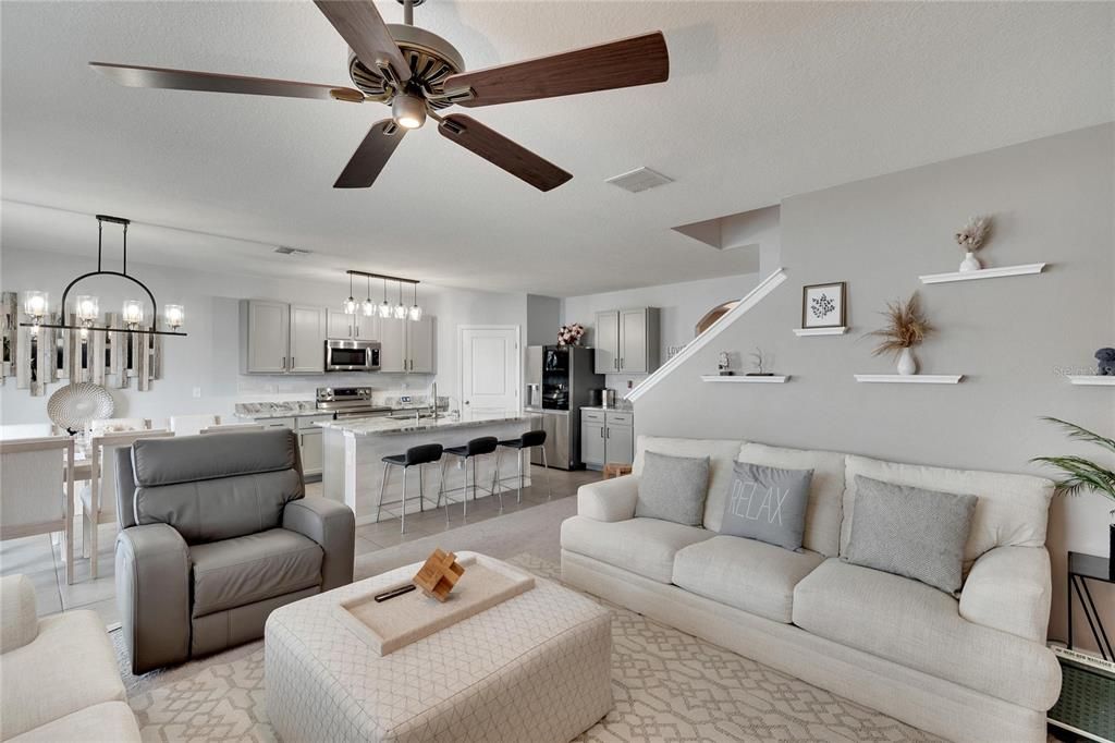 Active With Contract: $445,500 (5 beds, 3 baths, 2674 Square Feet)