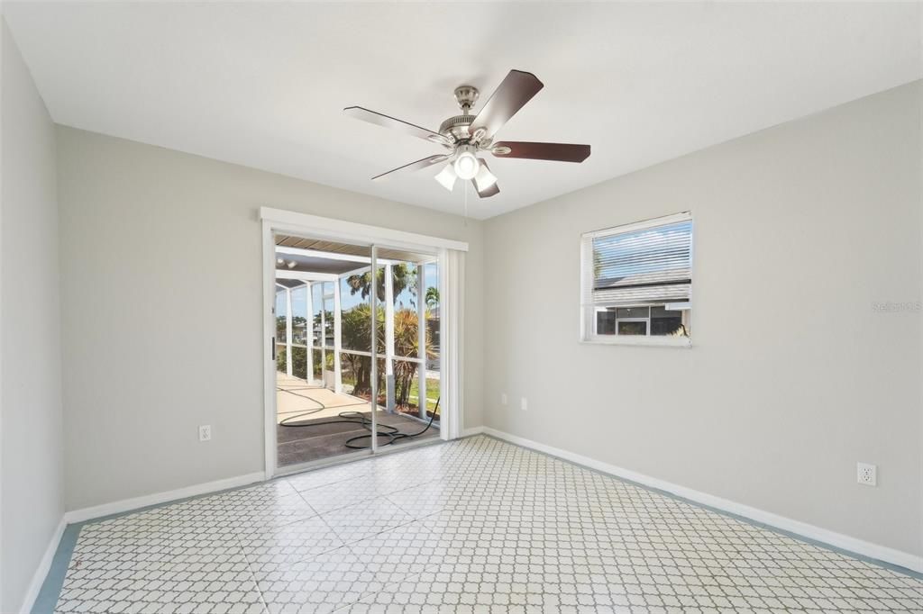 For Sale: $359,900 (3 beds, 2 baths, 1500 Square Feet)