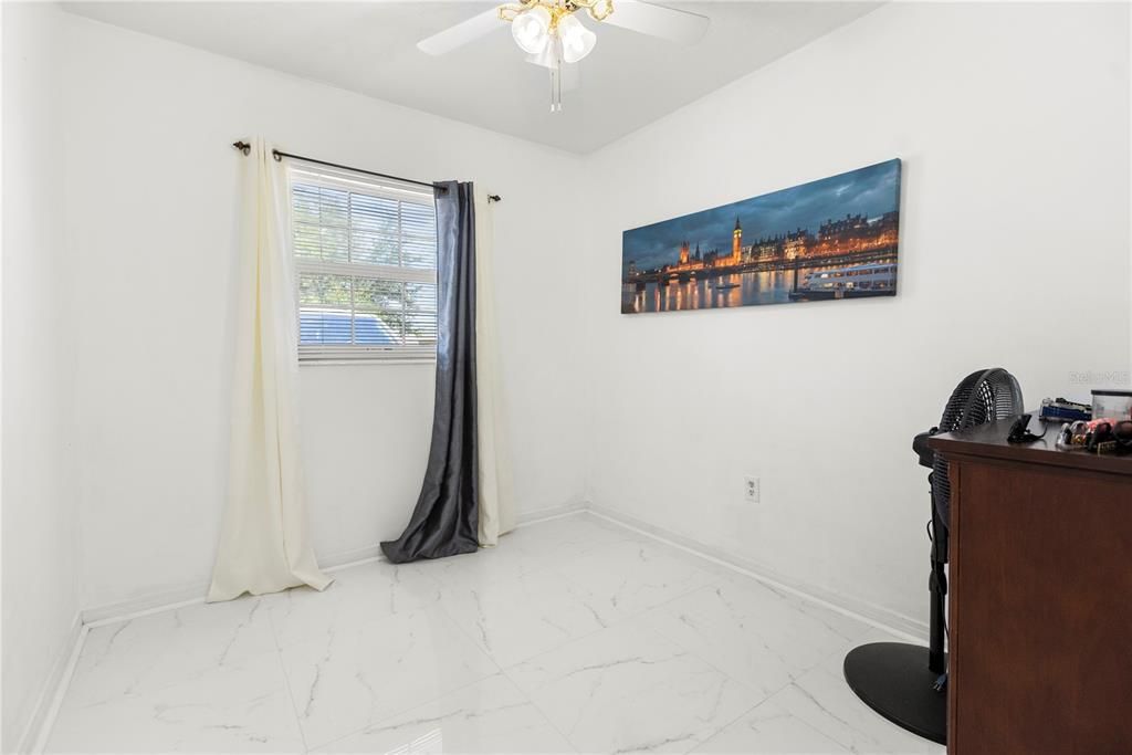 Active With Contract: $380,000 (3 beds, 2 baths, 1134 Square Feet)