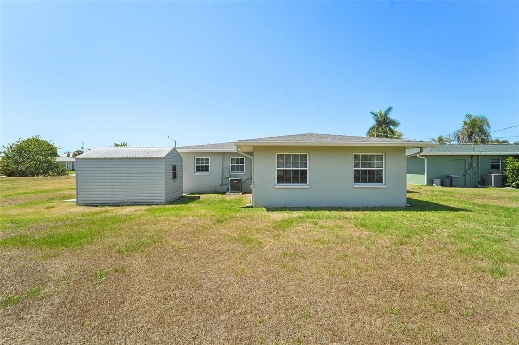 For Sale: $259,900 (3 beds, 2 baths, 1370 Square Feet)