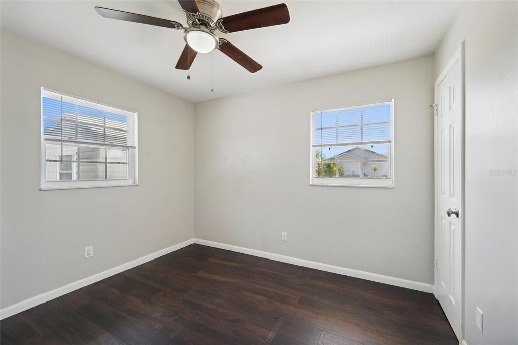 For Sale: $259,900 (3 beds, 2 baths, 1370 Square Feet)