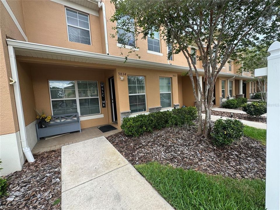 For Sale: $274,900 (2 beds, 2 baths, 1501 Square Feet)