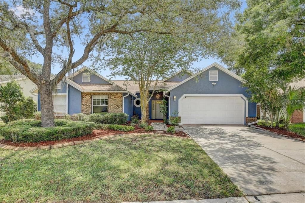 Active With Contract: $485,000 (4 beds, 2 baths, 2232 Square Feet)