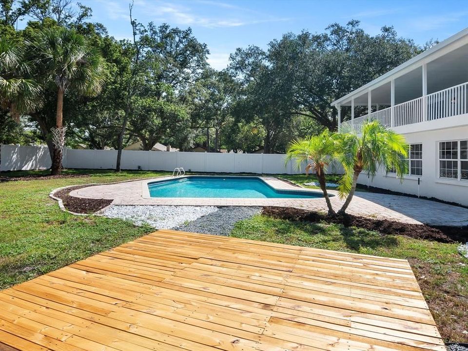 En Venta: $879,000 (5 camas, 3 baños, 3026 Pies cuadrados)