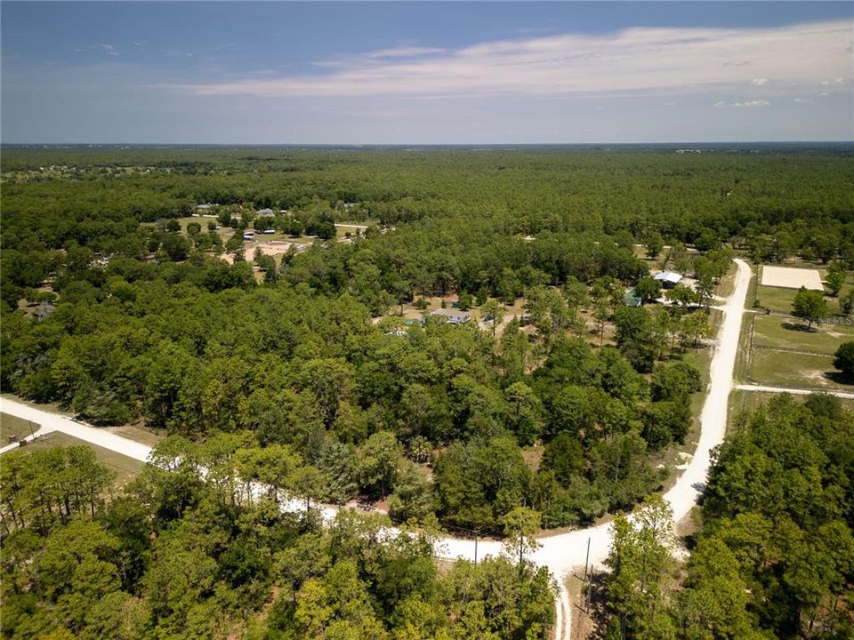 На продажу: $239,999 (4.89 acres)