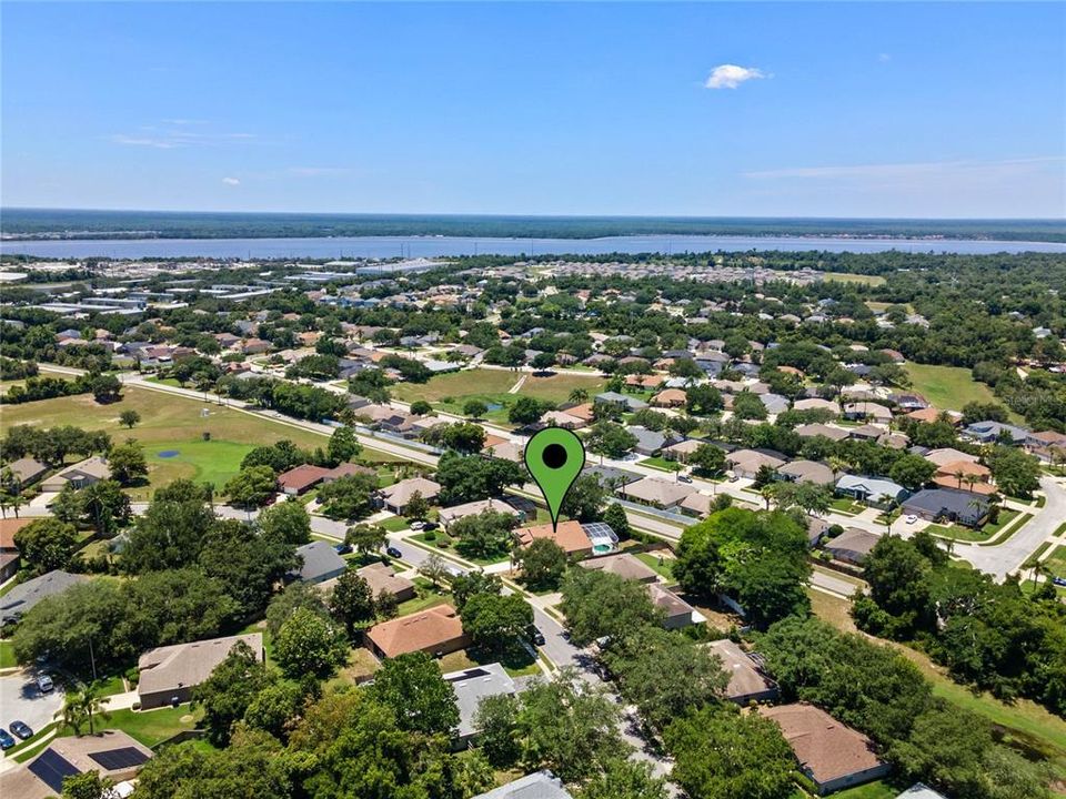 Active With Contract: $399,000 (3 beds, 3 baths, 2072 Square Feet)