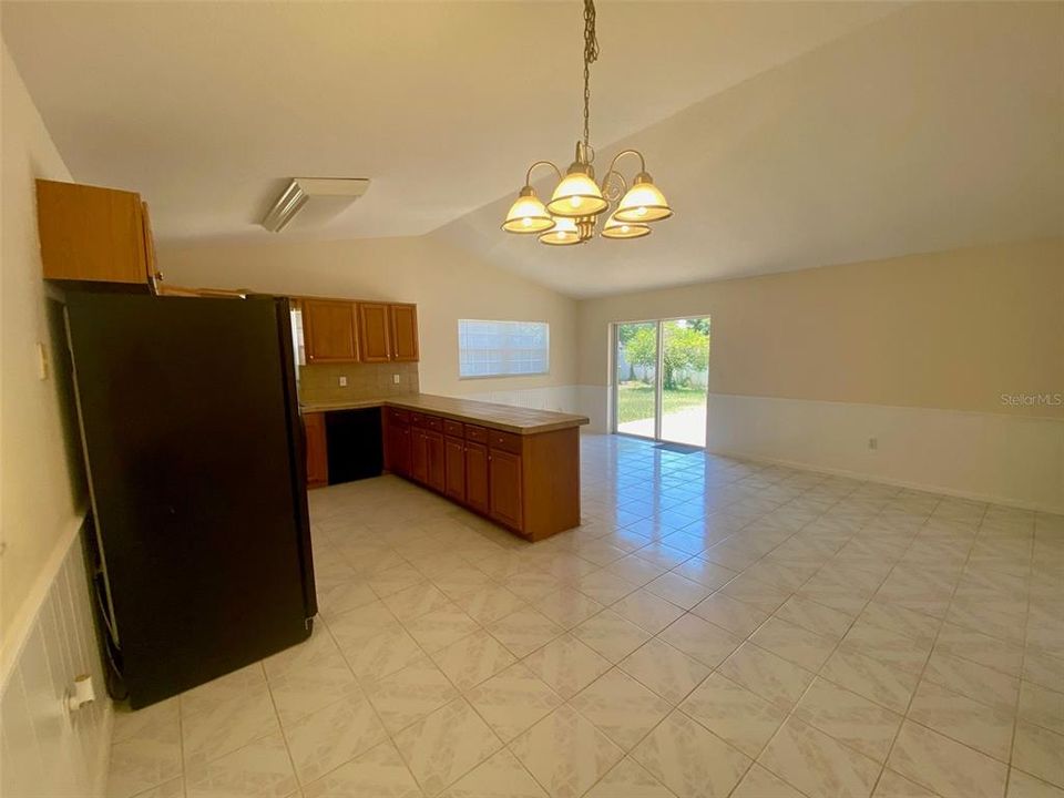 Active With Contract: $2,100 (4 beds, 2 baths, 1520 Square Feet)