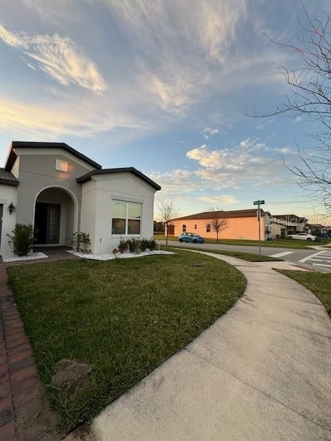 Recently Rented: $2,580 (4 beds, 2 baths, 1854 Square Feet)