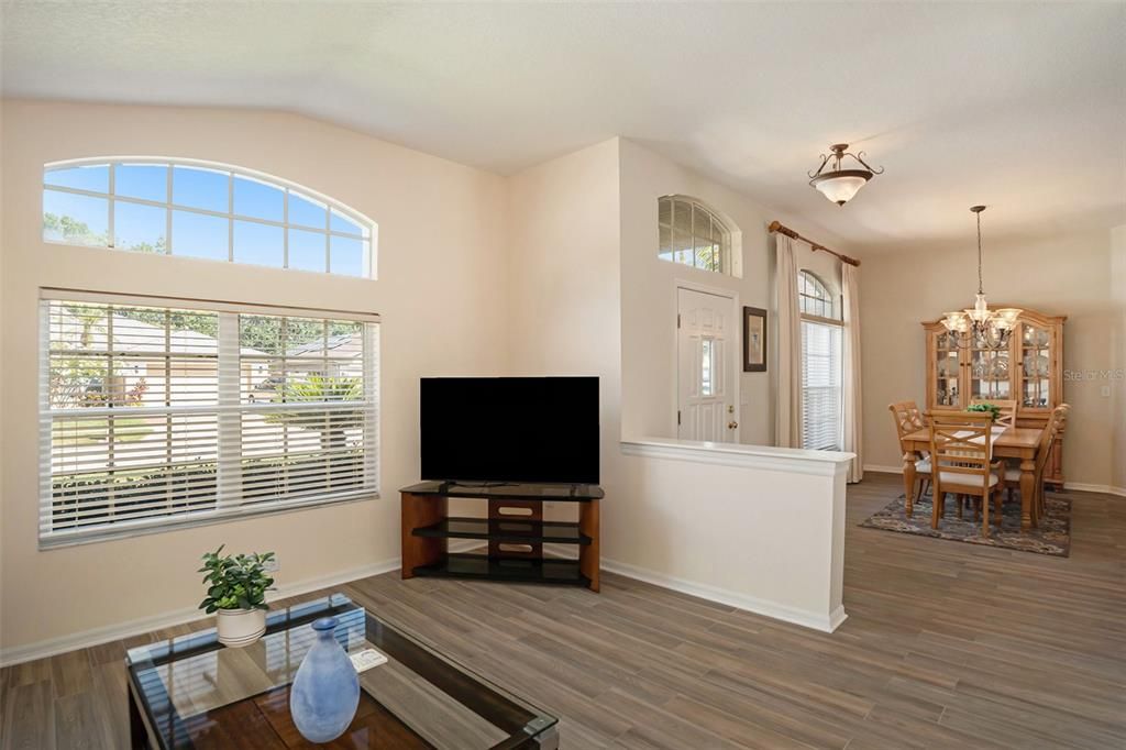 Active With Contract: $525,000 (4 beds, 2 baths, 2052 Square Feet)