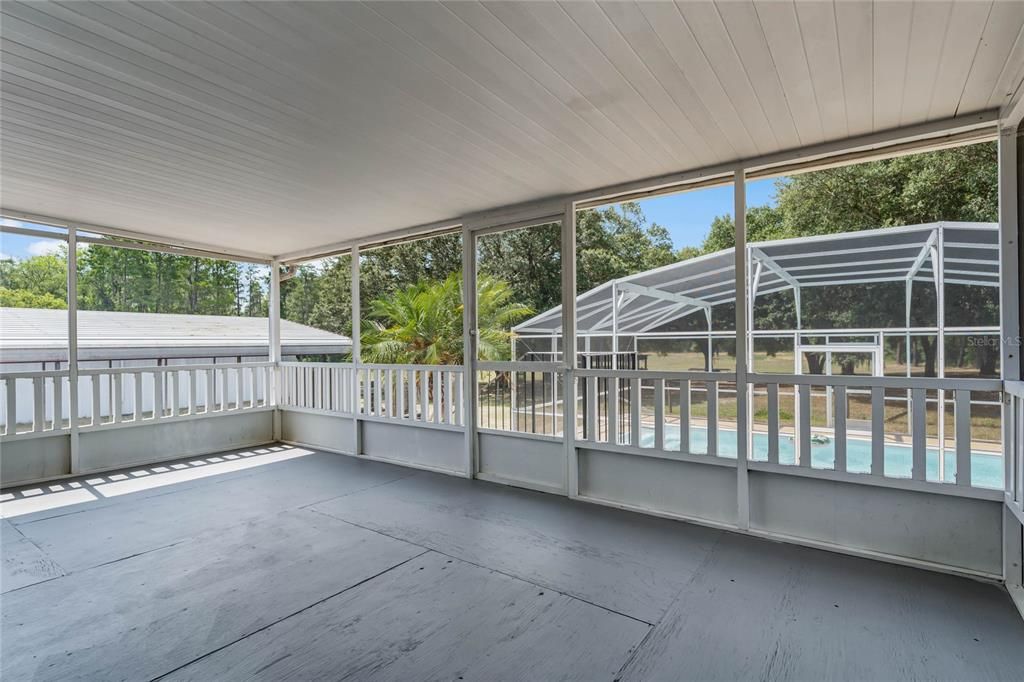 Screened-in patio