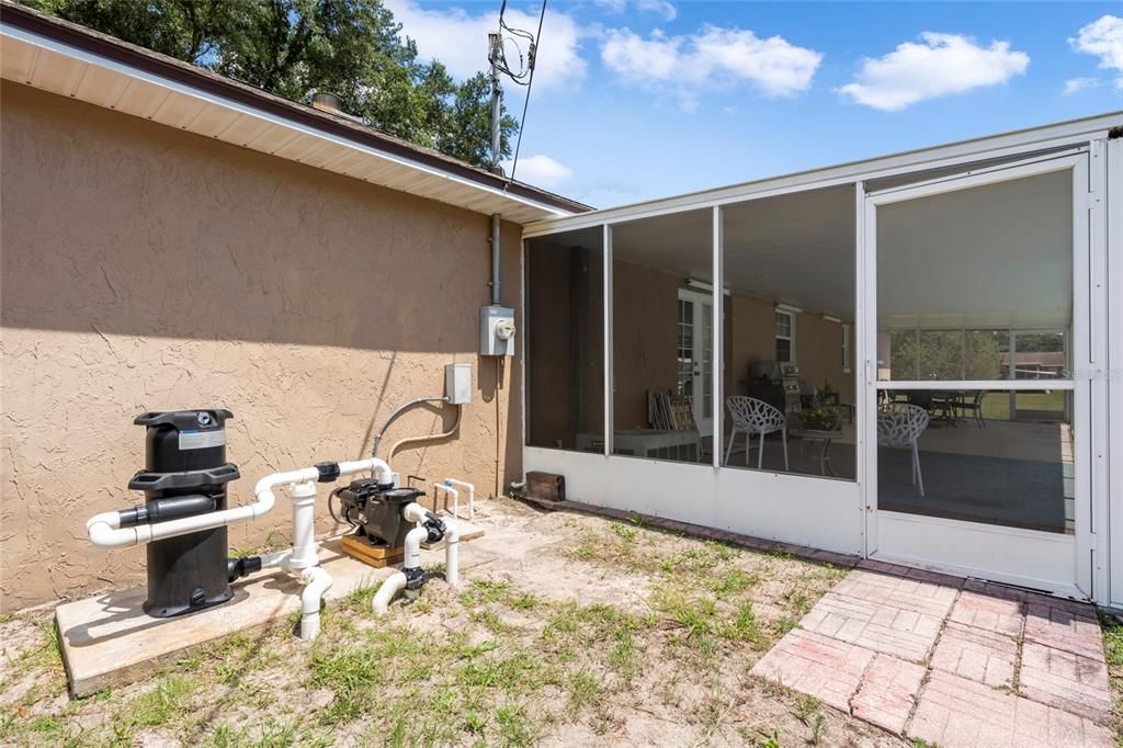 For Sale: $330,000 (2 beds, 2 baths, 1262 Square Feet)