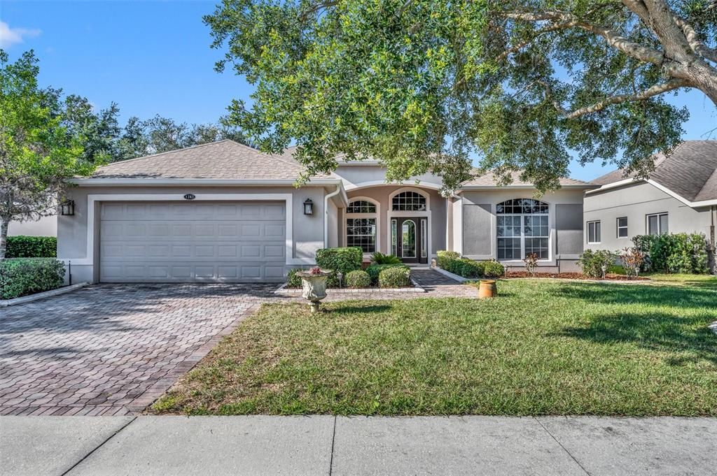 Recently Sold: $460,000 (3 beds, 3 baths, 2238 Square Feet)