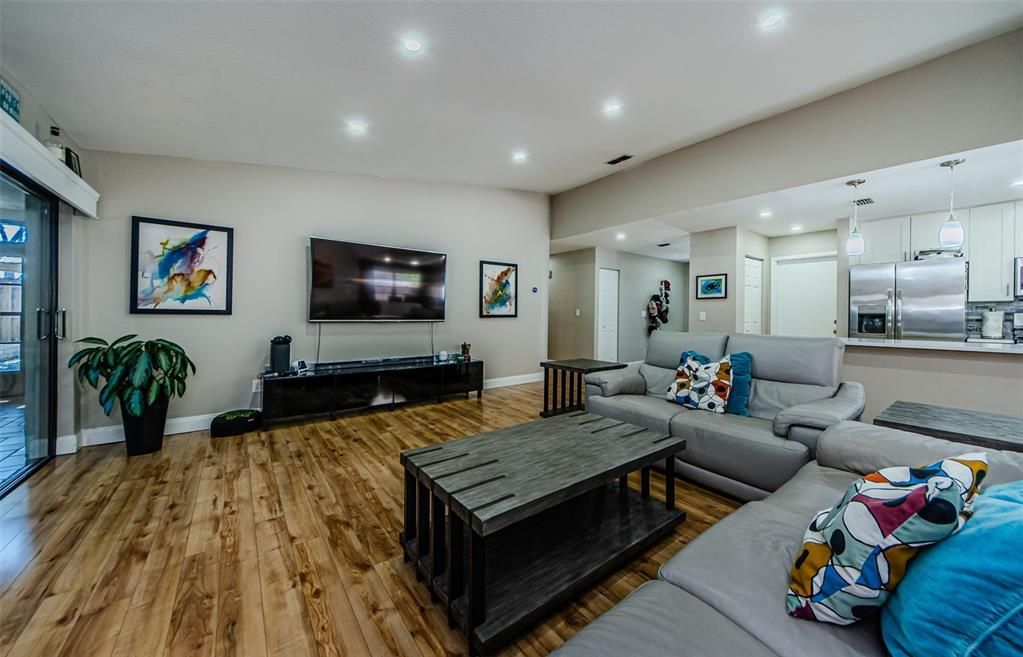 Active With Contract: $539,900 (3 beds, 2 baths, 2069 Square Feet)