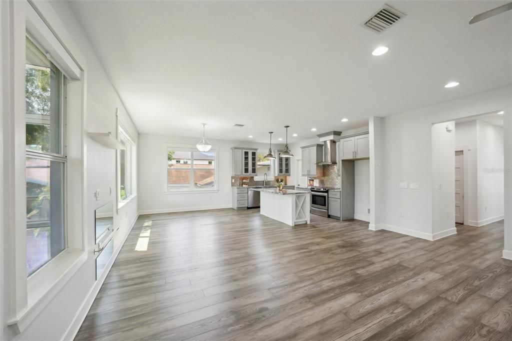 Active With Contract: $689,900 (3 beds, 2 baths, 2106 Square Feet)