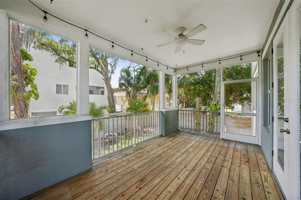 Active With Contract: $689,900 (3 beds, 2 baths, 2106 Square Feet)