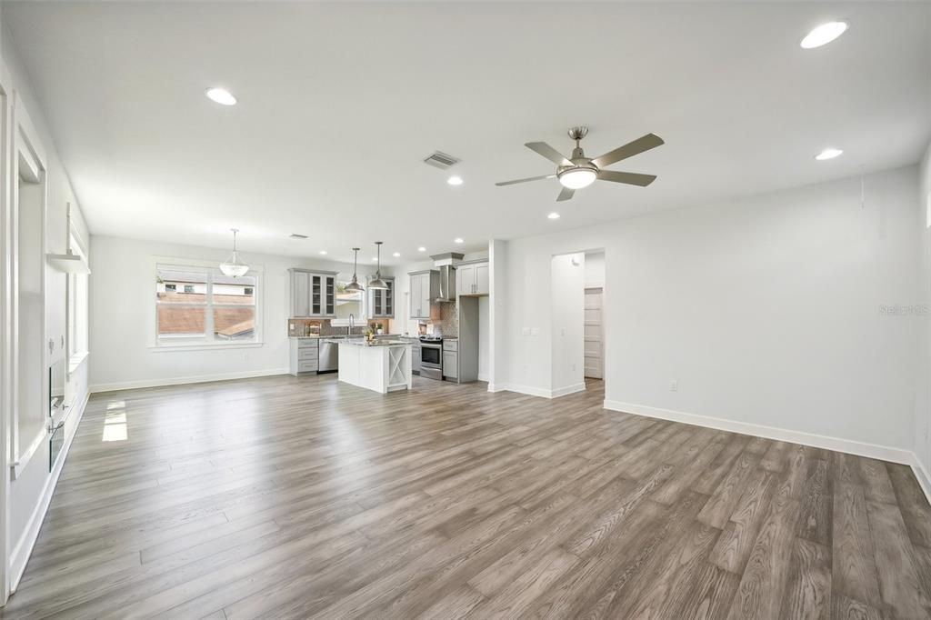 Active With Contract: $689,900 (3 beds, 2 baths, 2106 Square Feet)