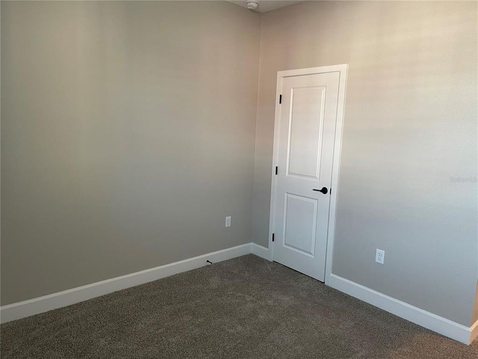 For Rent: $2,150 (2 beds, 1 baths, 866 Square Feet)