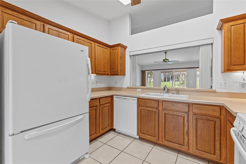 For Sale: $275,900 (3 beds, 2 baths, 1486 Square Feet)