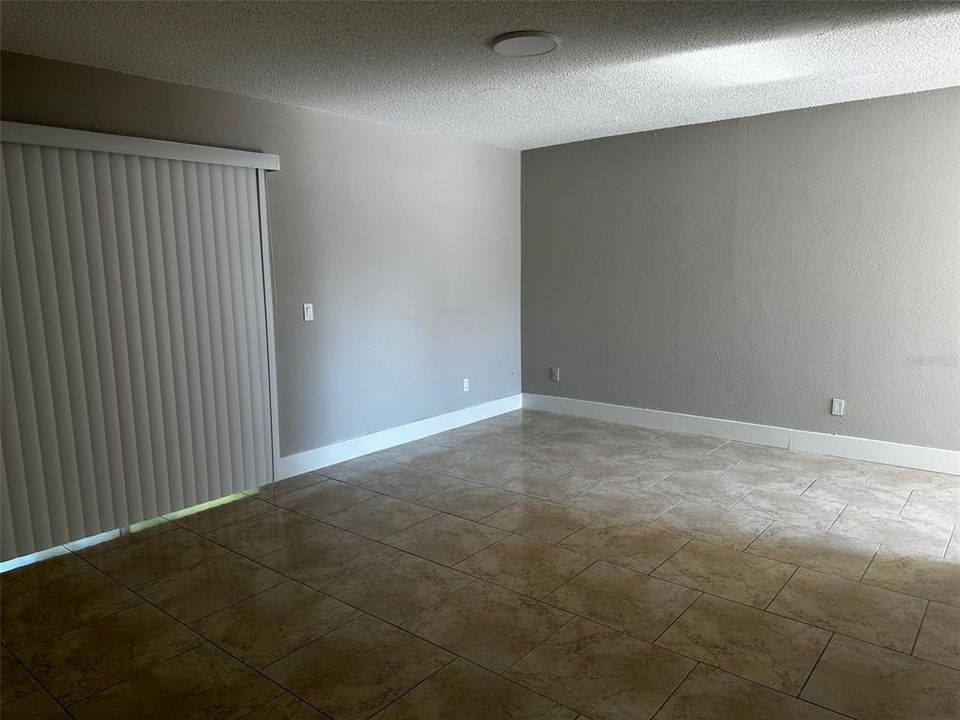 For Rent: $1,450 (2 beds, 1 baths, 1000 Square Feet)