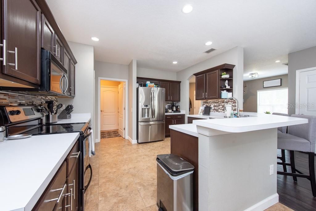 Active With Contract: $380,000 (4 beds, 2 baths, 1926 Square Feet)