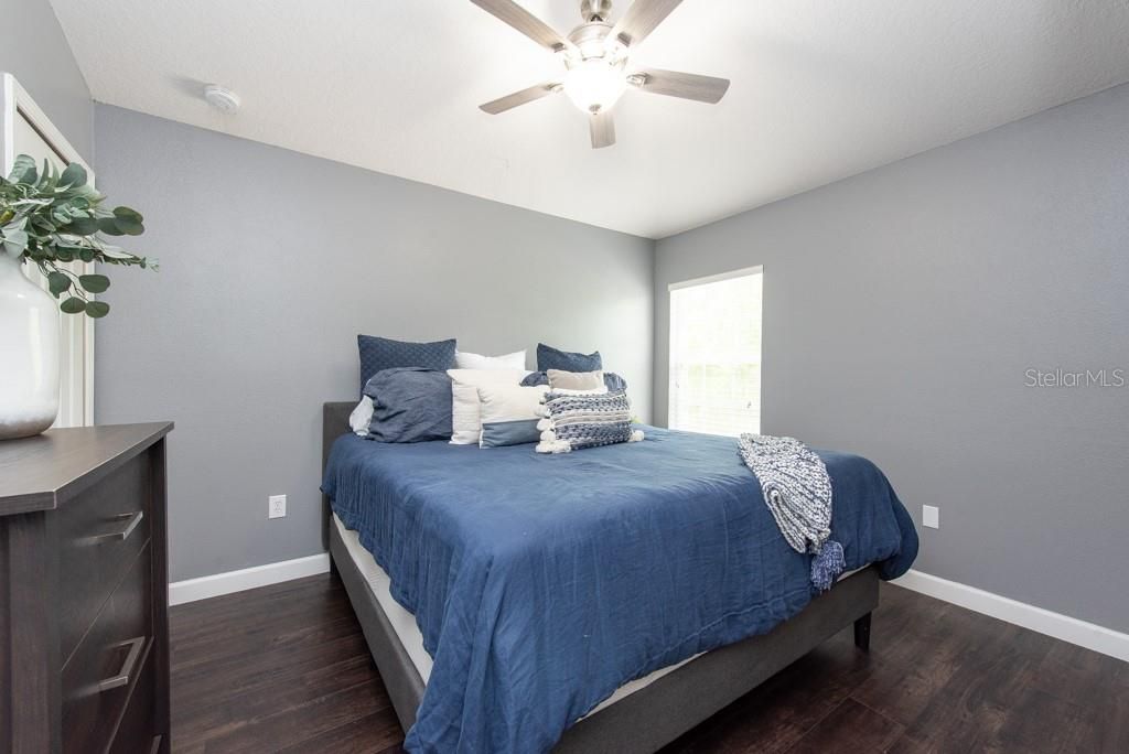 Active With Contract: $380,000 (4 beds, 2 baths, 1926 Square Feet)