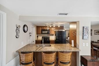 For Sale: $324,499 (2 beds, 1 baths, 1128 Square Feet)