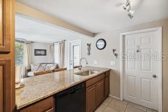 For Sale: $324,499 (2 beds, 1 baths, 1128 Square Feet)