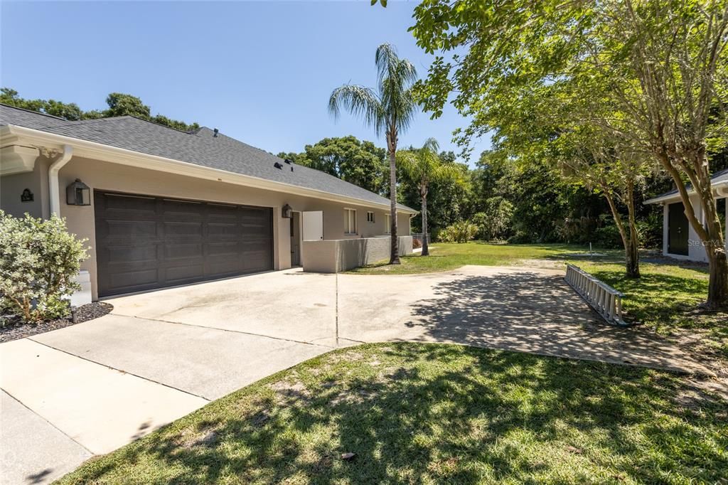 For Sale: $1,150,000 (3 beds, 3 baths, 2927 Square Feet)