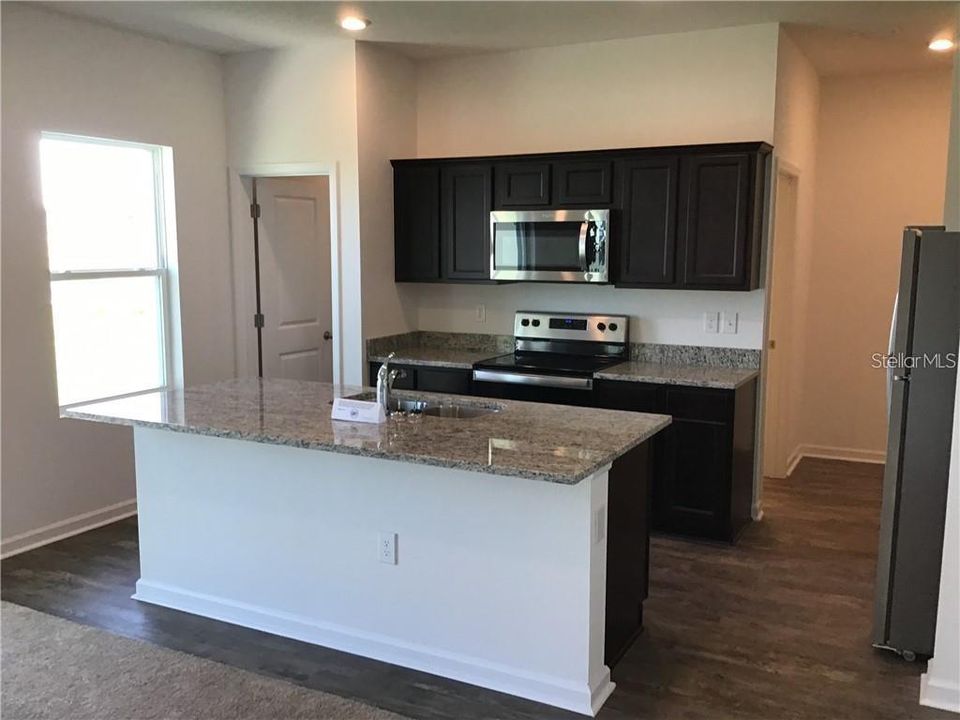 Active With Contract: $2,495 (3 beds, 2 baths, 2132 Square Feet)