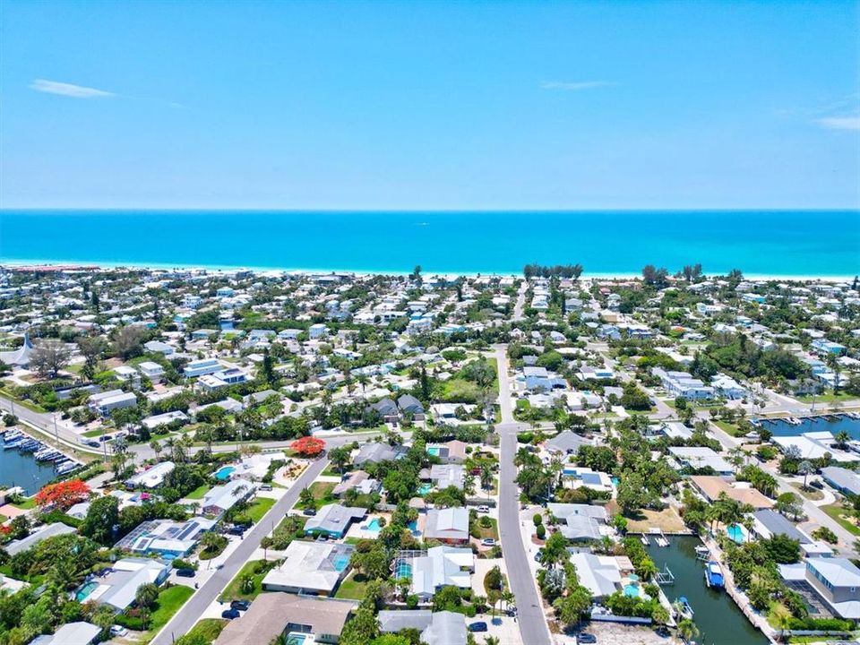 Active With Contract: $1,275,000 (3 beds, 2 baths, 1725 Square Feet)