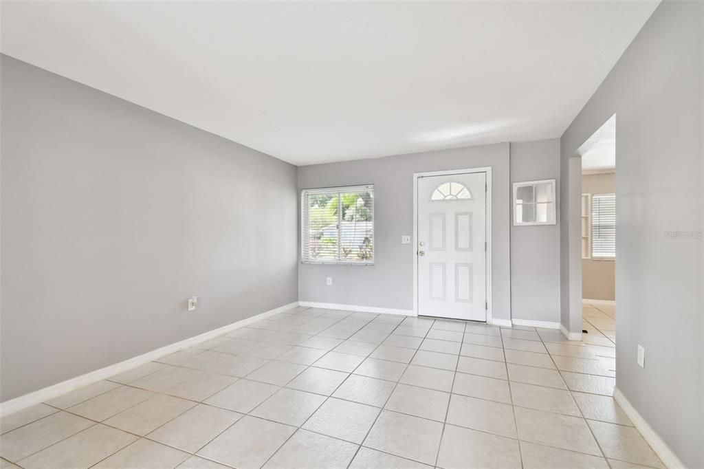 For Sale: $375,000 (3 beds, 2 baths, 1314 Square Feet)