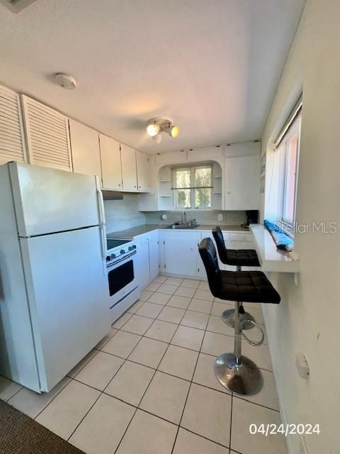 For Rent: $1,750 (2 beds, 1 baths, 700 Square Feet)