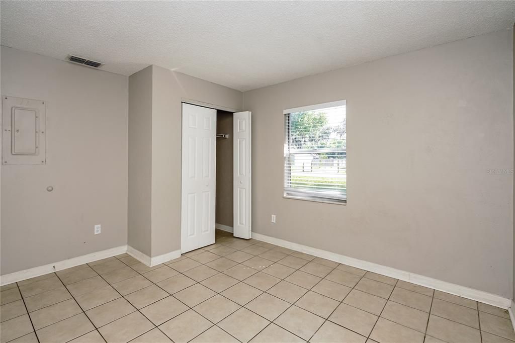 For Rent: $1,760 (3 beds, 1 baths, 1248 Square Feet)