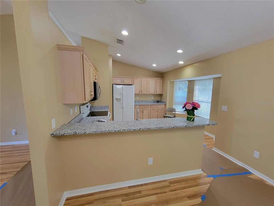 For Rent: $1,995 (3 beds, 2 baths, 1608 Square Feet)