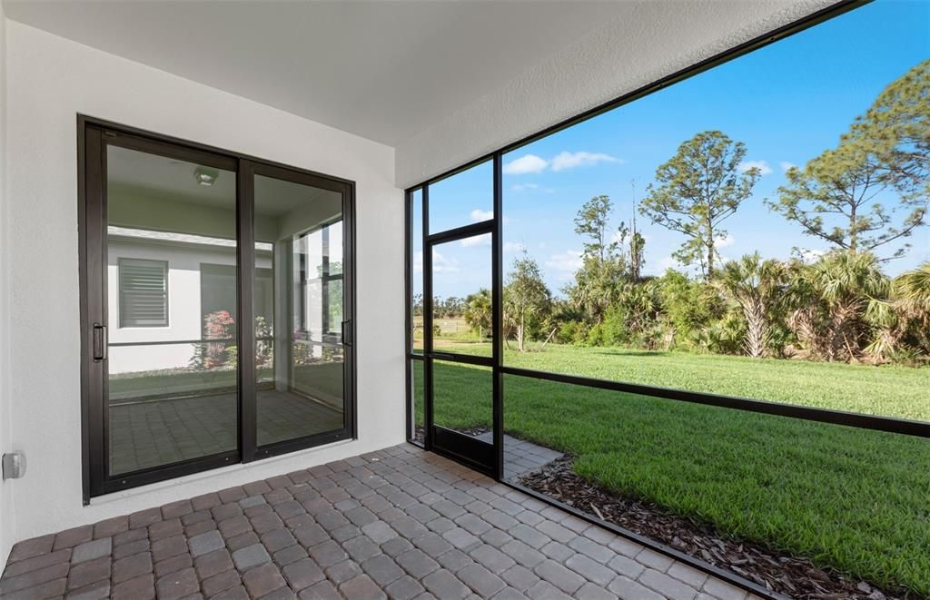 Screened in lanai. Plus, room for pool!