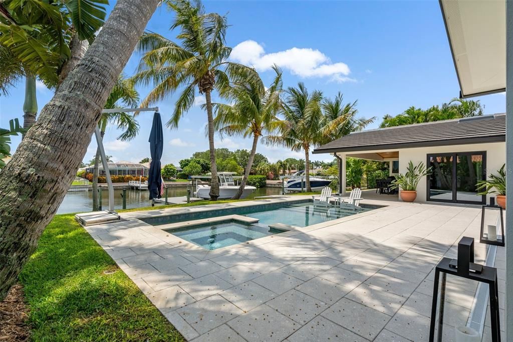 Active With Contract: $2,549,000 (4 beds, 3 baths, 1956 Square Feet)