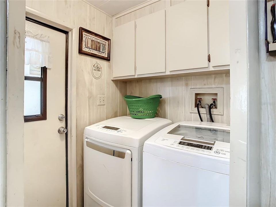 Active With Contract: $165,000 (2 beds, 2 baths, 1200 Square Feet)