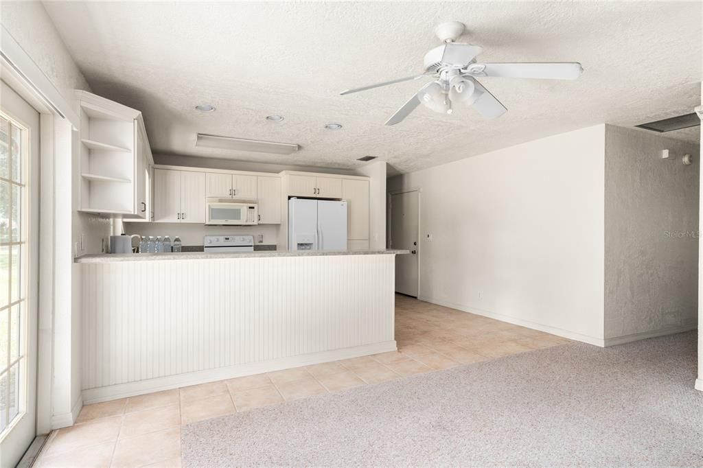 For Sale: $240,000 (3 beds, 2 baths, 1382 Square Feet)