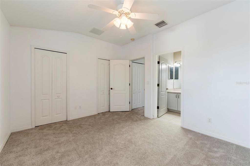 For Sale: $239,900 (2 beds, 2 baths, 1335 Square Feet)